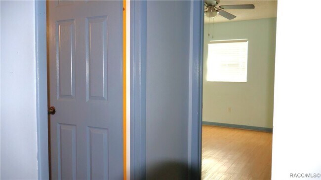 Building Photo - 9601 W Berry Ln