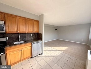 Building Photo - 1200 Marlton Pike