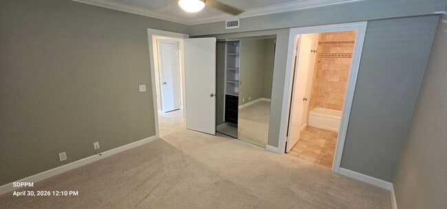 Building Photo - SAN DIEGO / BAY HO - Remodeled Nice 2 Bedroom & 2.5 Bath Townhouse.  AVAILABLE NOW!