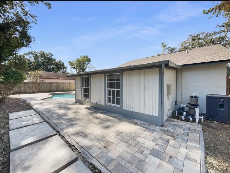 Building Photo - 831 Haulover Dr