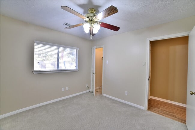 Building Photo - 4611 Kimball Dr