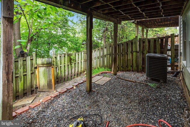 Building Photo - 302 Ridgecrest Ct