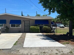 Building Photo - Charming Folsom Duplex near Folsom Zoo, Library, Old Town, and More!