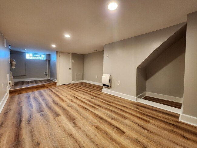 Building Photo - 3114 W Gordon St