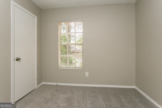 Building Photo - 1260 Old Countryside Cir