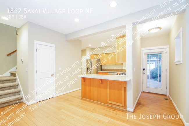 Building Photo - 1862 Sakai Village Loop