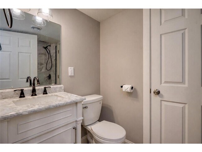 Building Photo - 4324 Rustic Pl