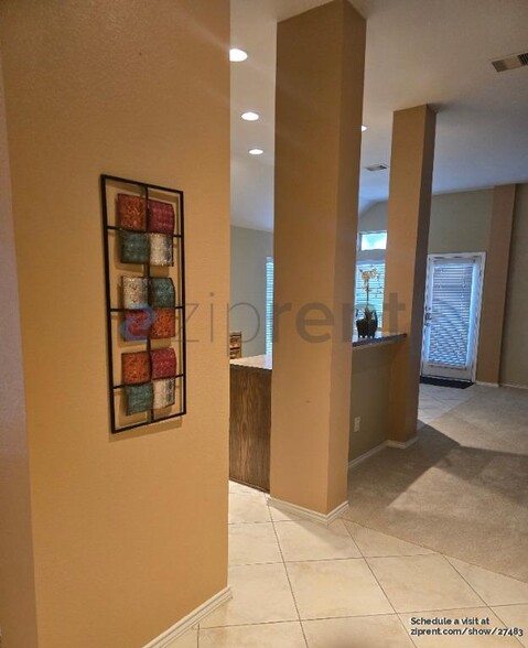 Building Photo - 4415 Sierra Point Dr