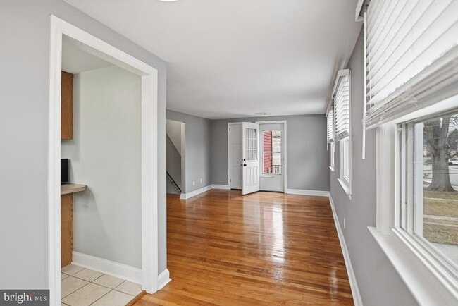 Building Photo - 40 Lee St