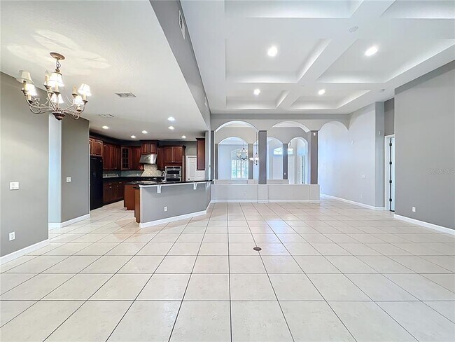 Building Photo - 2830 Cardassi Dr