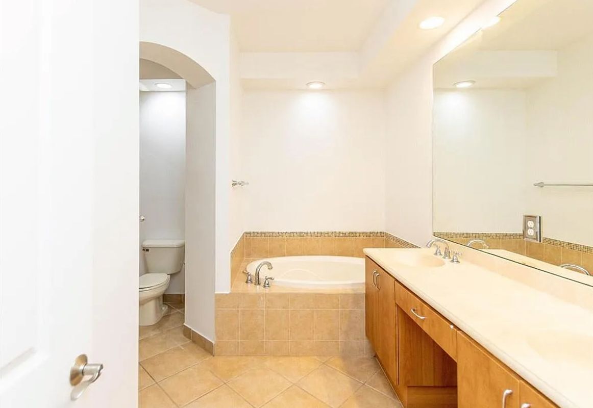 Building Photo - 2925 NW 126th Ave