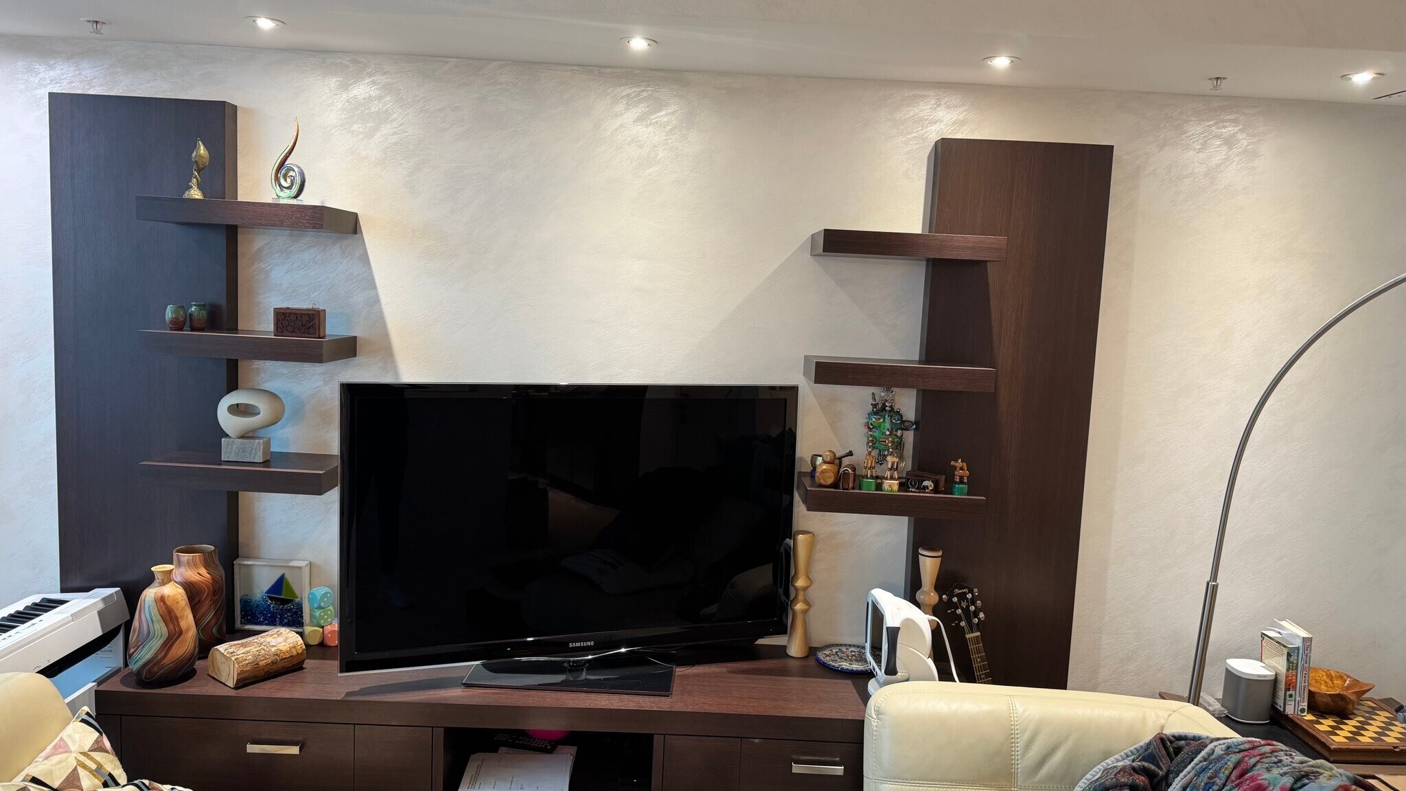 Building Photo - 1945 S Ocean Dr