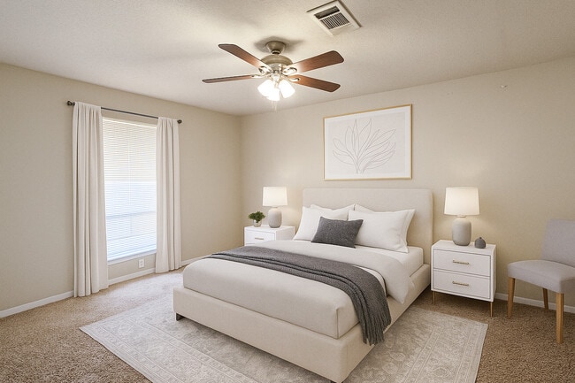 Building Photo - 1206 Holleman Dr