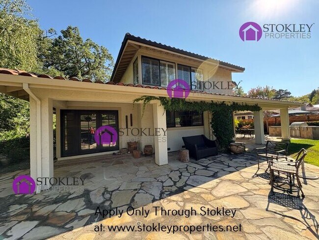 Building Photo - 270 Live Oak Dr