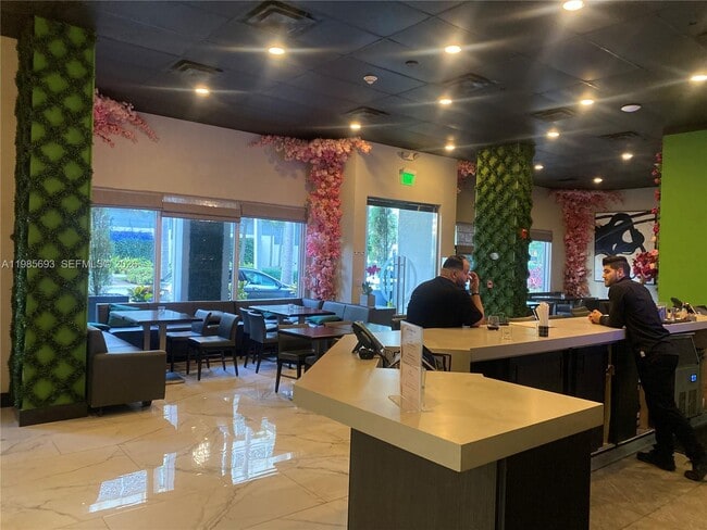 Building Photo - 185 SE 14th Terrace