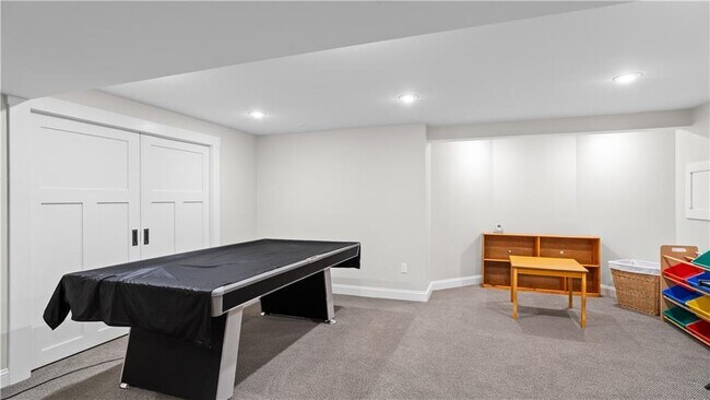 Building Photo - 3 Doris Terrace