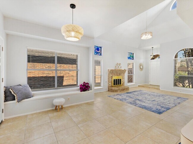Building Photo - 2409 Baretta Dr