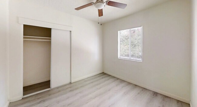 Building Photo - 3348 Santa Fe Ave