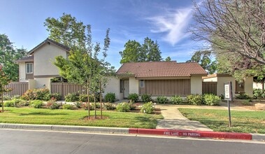 Building Photo - 5909 Manorwood Ct