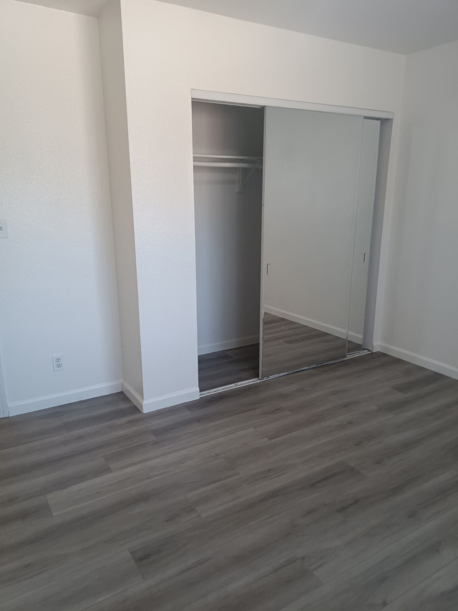 Building Photo - 43720 Hardwood Ave