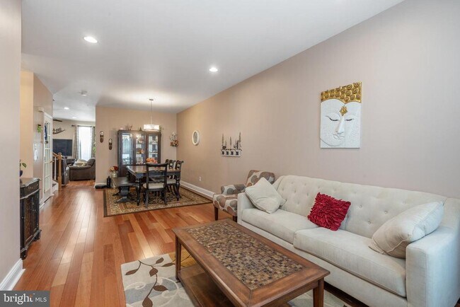 Building Photo - 802 Yarrow Cir