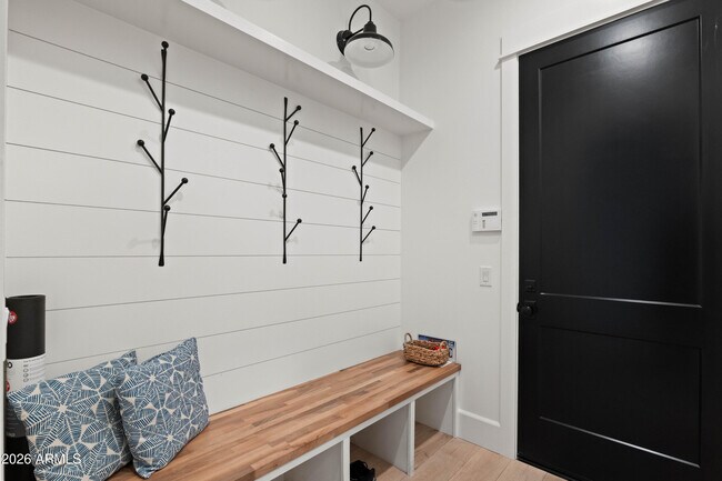 Building Photo - 5309 N 33rd St