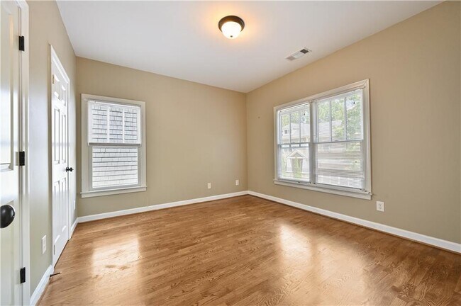 Building Photo - 4522 Gateway Ct