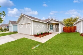 Building Photo - 8809 Red Fox Trl