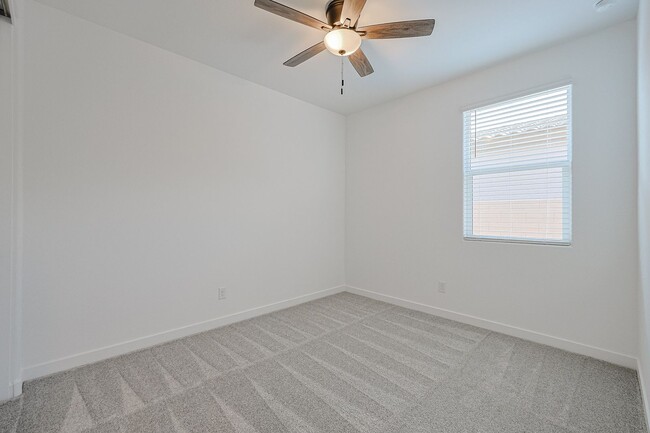 Building Photo - Beautiful 4 Bedroom in Aloravita Community