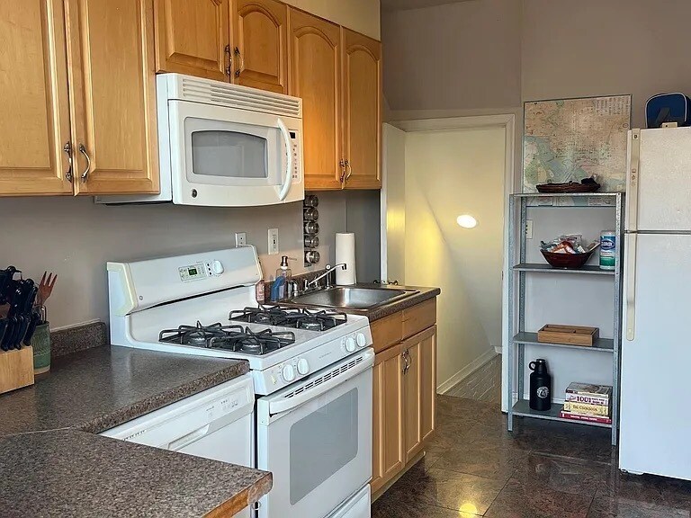 Building Photo - 4016 14th St NW