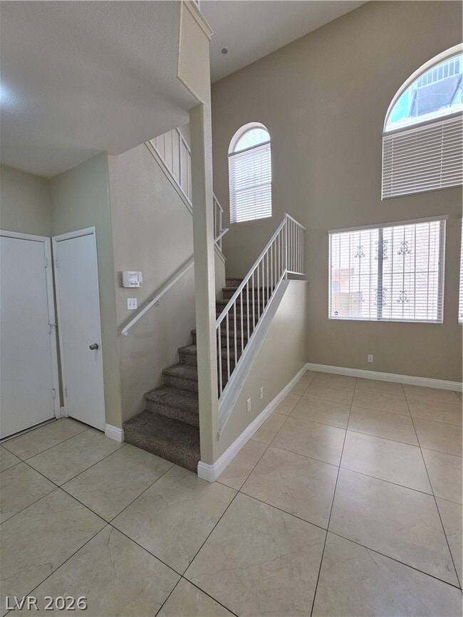 Building Photo - 2524 Silver Shadow Dr