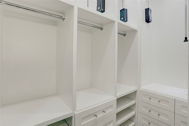 Building Photo - 22926 Haven Field Ct