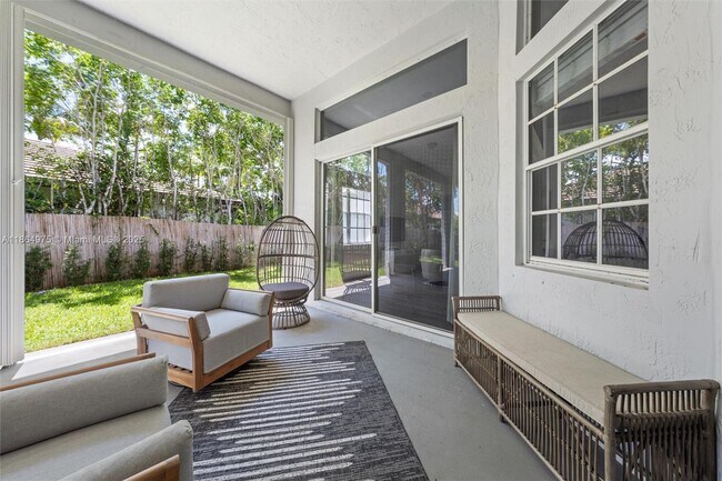 Building Photo - 2587 Jardin Ct