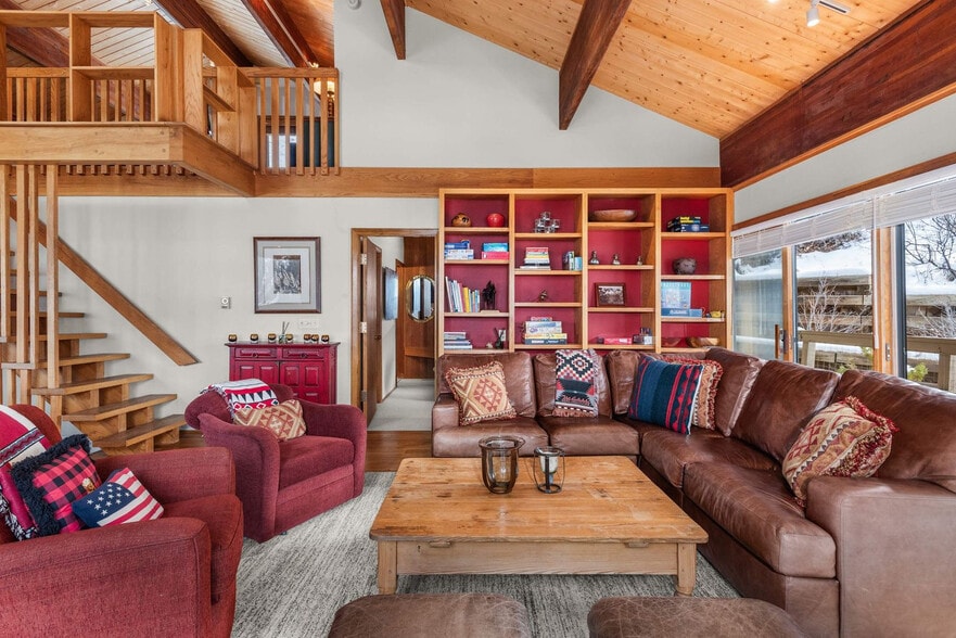 Building Photo - 837 Mountain Laurel Dr