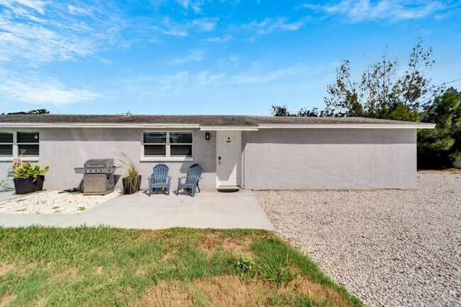 Building Photo - 8820 Rocky Creek Dr