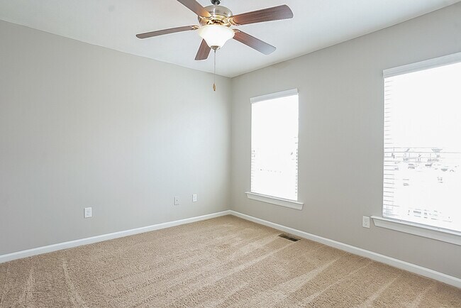 Building Photo - 463 Brantley Cove Cir