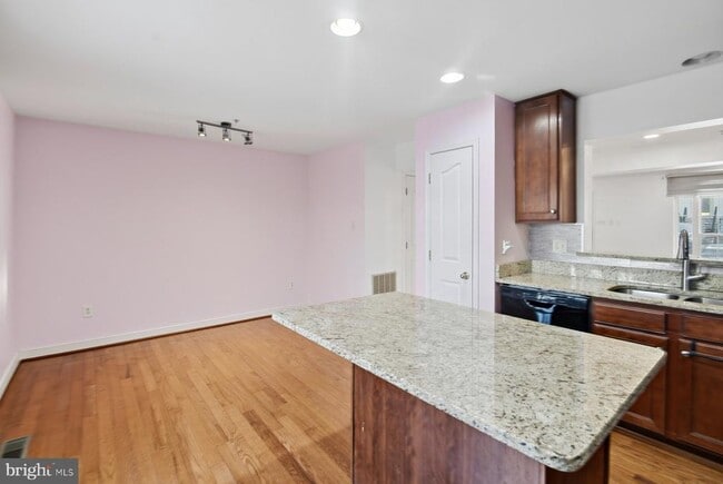 Building Photo - 1208 Corolla Ct