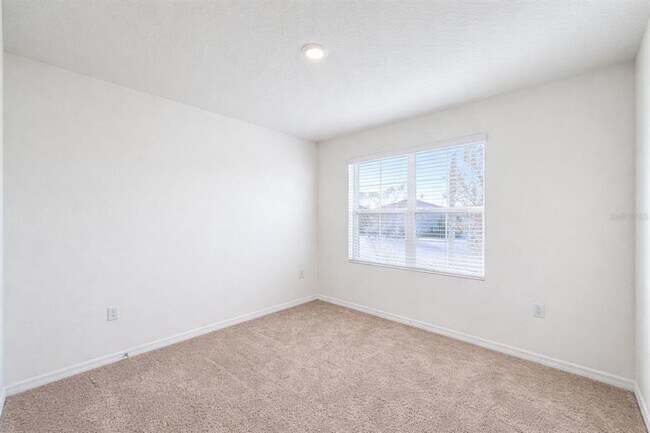 Building Photo - 292 Sofia Ln