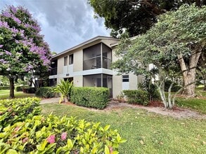 Building Photo - 114 Gardens Dr