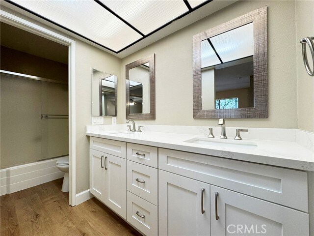 Building Photo - 909 S Lake Summit Dr