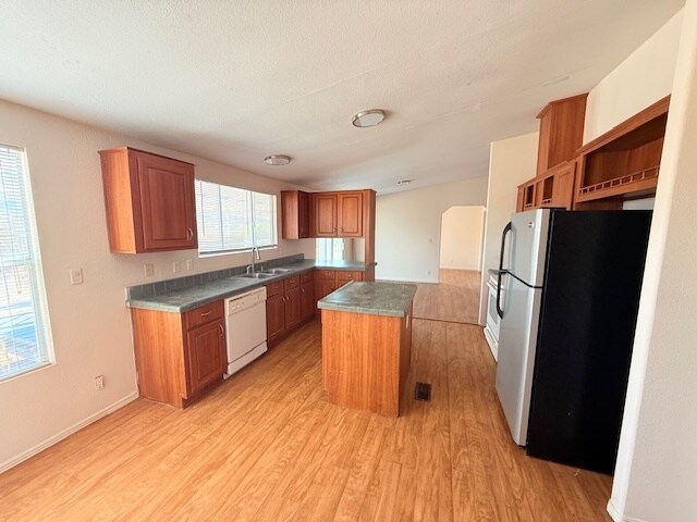 Building Photo - Manufactured Home For Rent