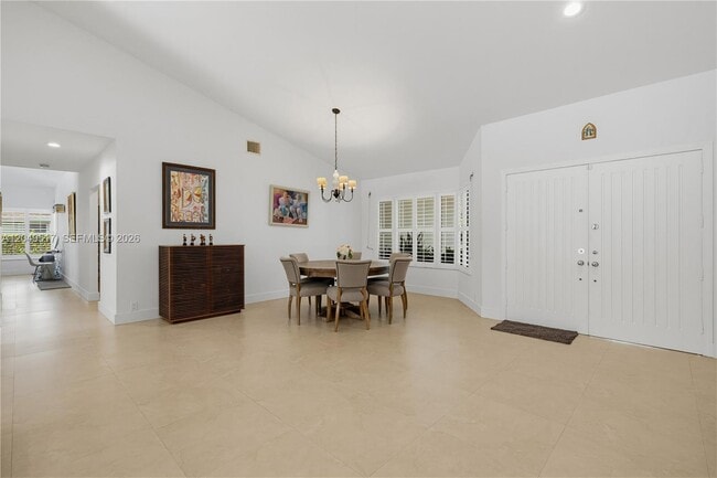 Building Photo - 14601 Pompano Dr