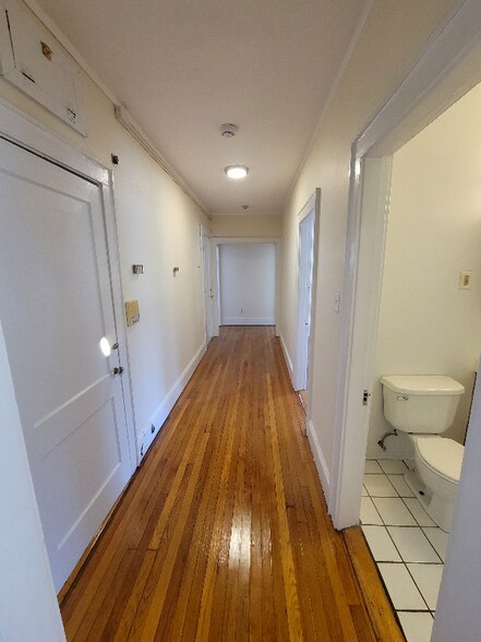 Building Photo - 36 Boulevard Terrace