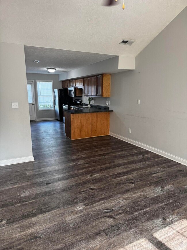 Building Photo - 342 Walnut Creek Dr
