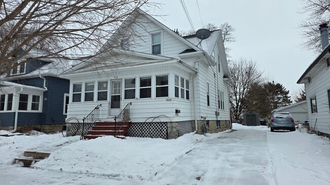 Building Photo - 919 Harney Ave