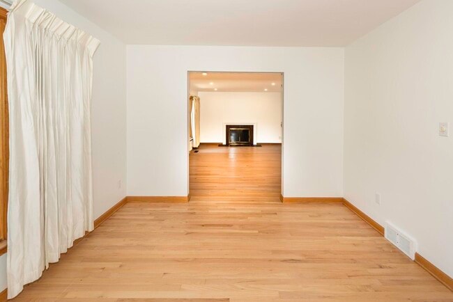 Building Photo - 1616 Morton Ave