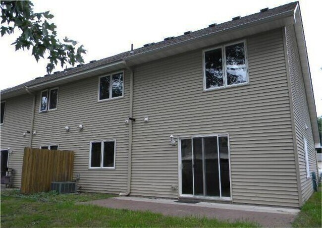 Building Photo - 1040/1044 4th St SE, Forest Lake, MN 55129 (duplex)