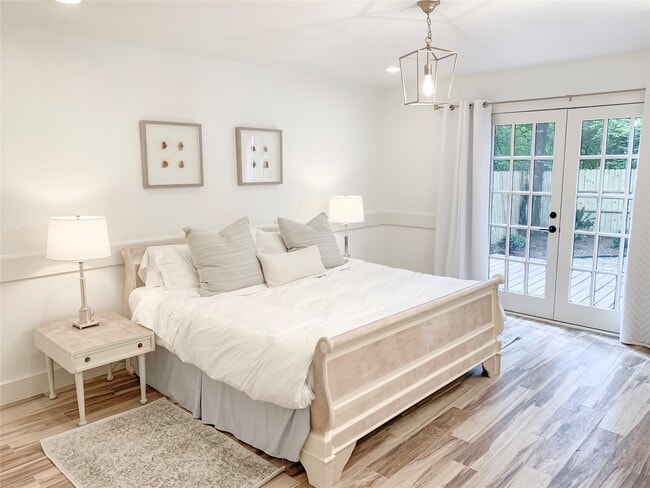 Building Photo - 5 Sandlily Ct