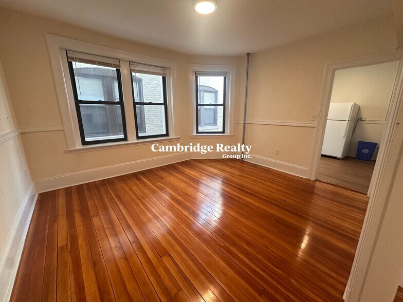 Building Photo - 875 Massachusetts Ave