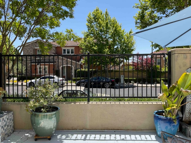 Building Photo - 3332 Araldi Ln